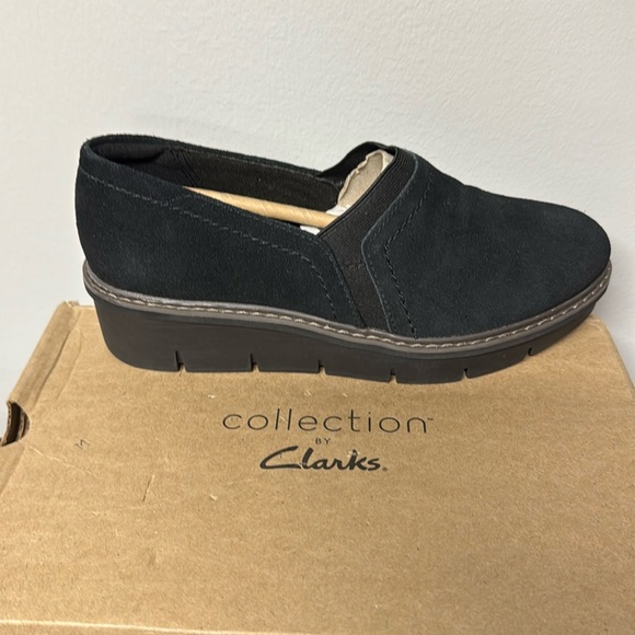 Airabell Mid Black Suede Collectipn by Clarks - Picture 1 of 7